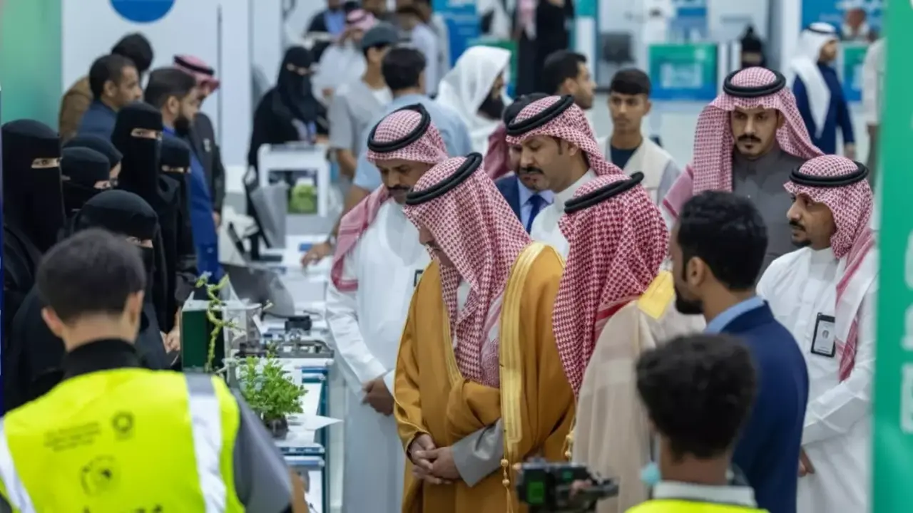 وزير التعليم يعلن خطة تبوك لاستثمار المواهب المحلية في صناعة 10,000 رائد أعمال تقني خلال 3 سنوات